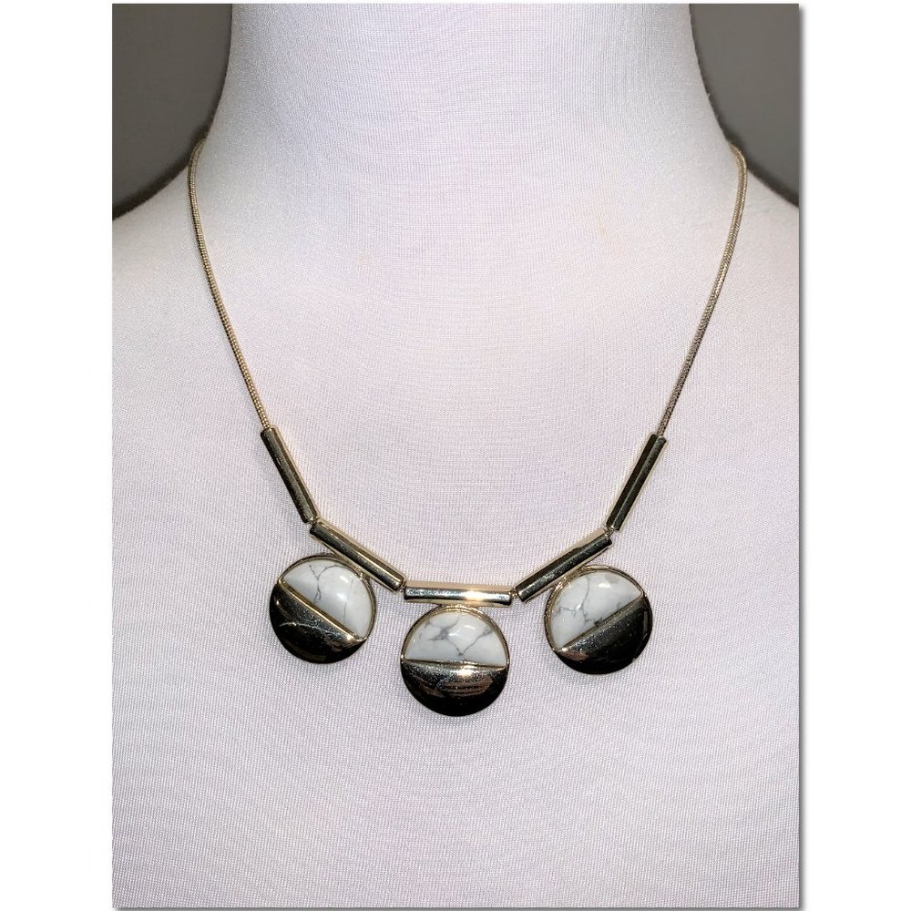 White House Black Market Gold and White Marbled Stone Statement Necklace EUC